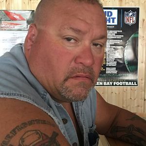 Meet your Posher, Todd